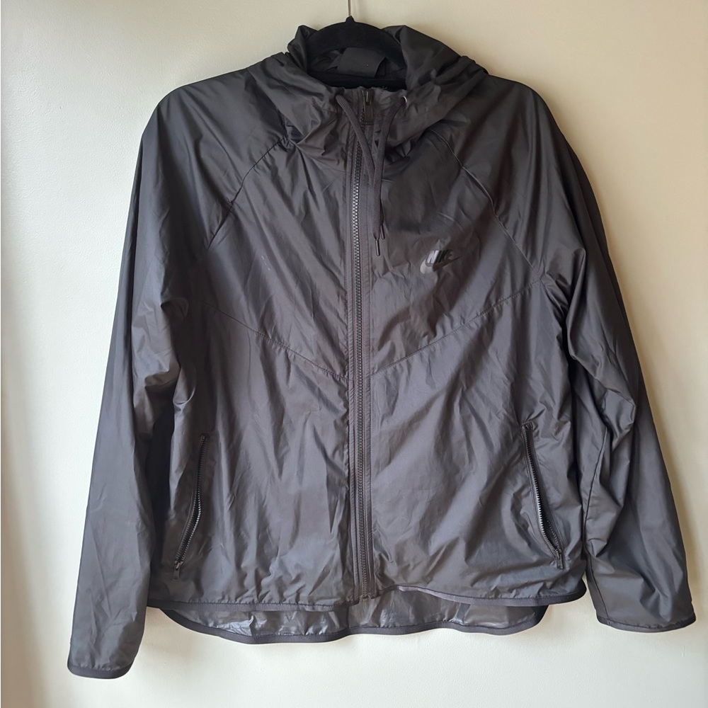 EUC! Nike Water Resistant Jacket - Black